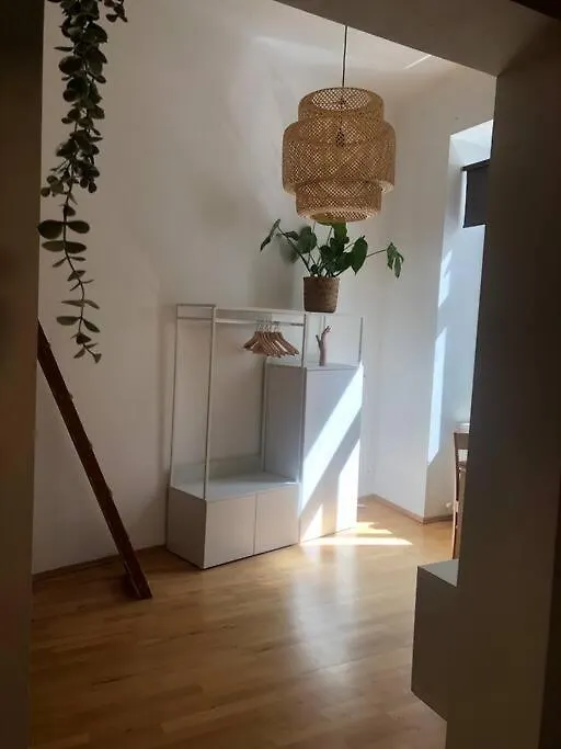 Apartment Neues, Gemuetliches Studio Im Zentrum In Ruhelage Vienna Austria