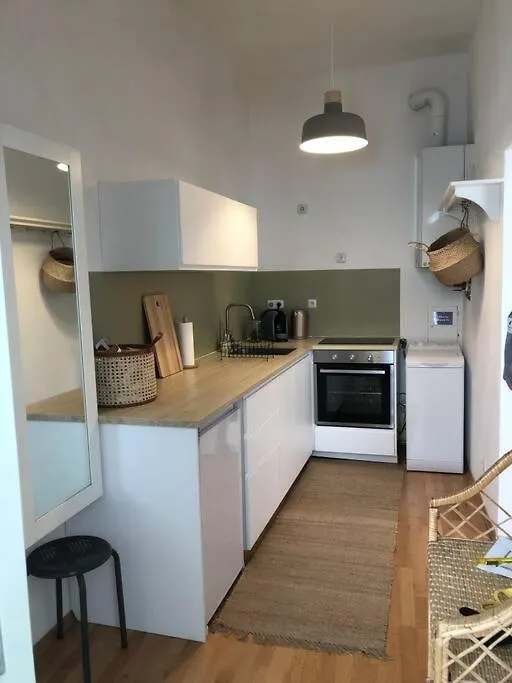 Appartamento Neues, Gemuetliches Studio Im Zentrum In Ruhelage Vienna